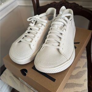 Flux Adapt Knit Trainer